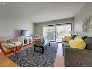 Photo #2: 21191279 Listing 