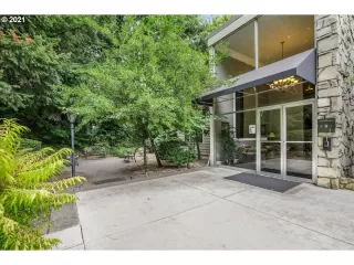 Photo #1: 21191831 Listing 