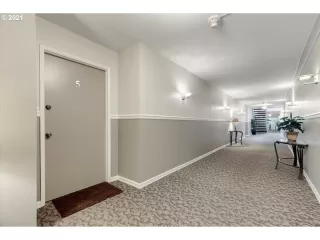 Photo #2: 21191831 Listing 