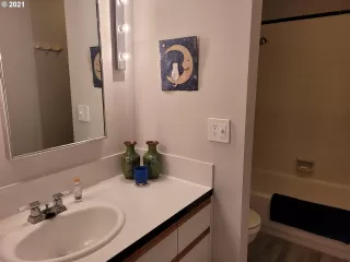 Photo #1: 21192437 Listing 