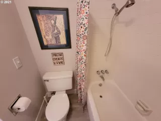 Photo #2: 21192437 Listing 