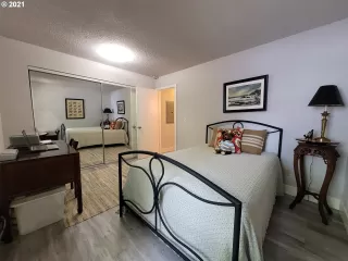 Photo #5: 21192437 Listing 