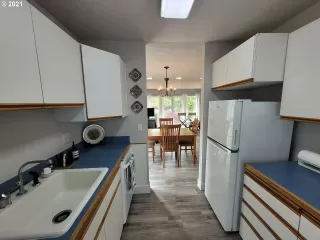 Photo #6: 21192437 Listing 