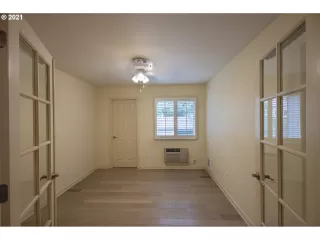 Photo #2: 21192790 Listing 