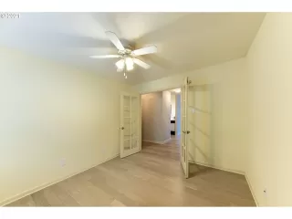 Photo #3: 21192790 Listing 