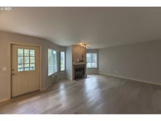 Photo #6: 21192790 Listing 