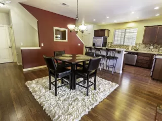 Photo #4: 21193533 Listing