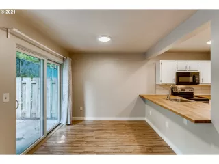 Photo #3: 21195020 Listing