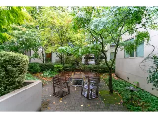 Photo #4: 21195566 Listing