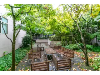 Photo #5: 21195566 Listing