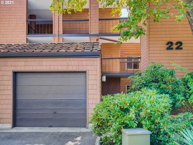 MLS: 21195904 Condo For Sale