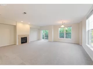 Photo #2: 21196240 Listing