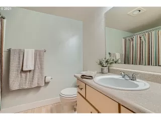 Photo #4: 21197612 Listing