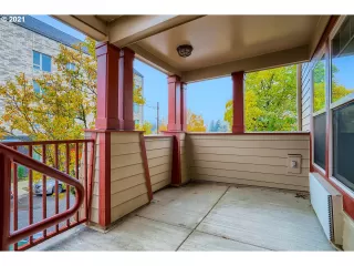 Photo #6: 21197612 Listing