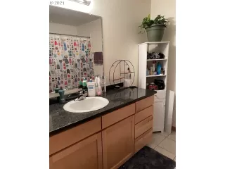 Photo #5: 21197694 Listing