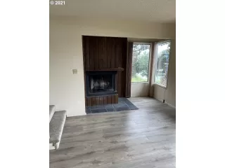 Photo #4: 21197815 Listing 