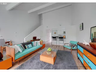 Photo #4: 21197838 Listing 