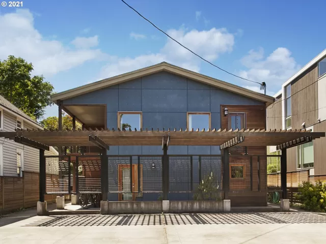 MLS: 21198024 Condo For Sale