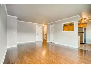 Photo #3: 21198663 Listing