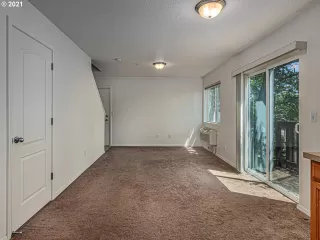 Photo #3: 21200068 Listing