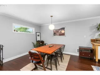 Photo #1: 21200615 Listing 