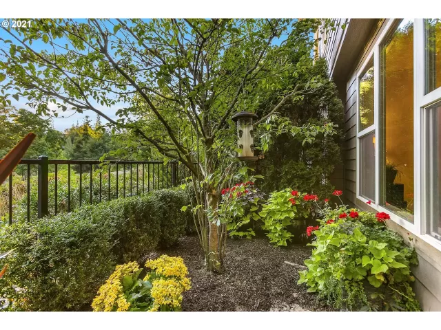 MLS: 21201300 Condo For Sale