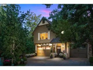 Photo #5: 21201300 Listing