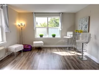 Photo #2: 21201320 Listing