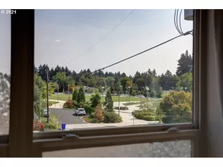 Photo #5: 21201320 Listing