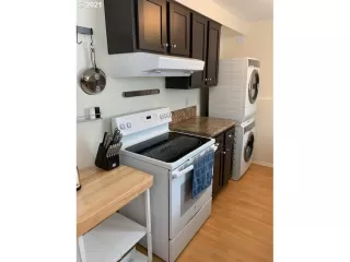 Photo #4: 21201508 Listing