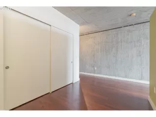 Photo #2: 21203203 Listing