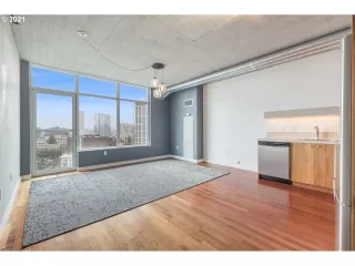 Photo #3: 21203203 Listing