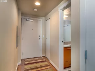 Photo #5: 21203297 Listing