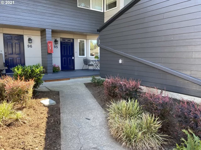 MLS: 21203328 Condo For Sale