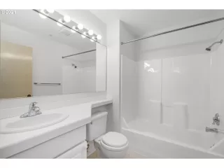 Photo #2: 21203522 Listing