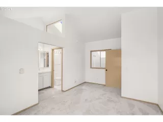 Photo #4: 21203522 Listing