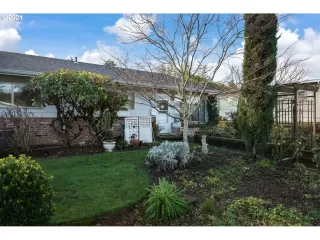 Photo #2: 21203808 Listing 