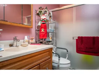 Photo #6: 21203808 Listing 