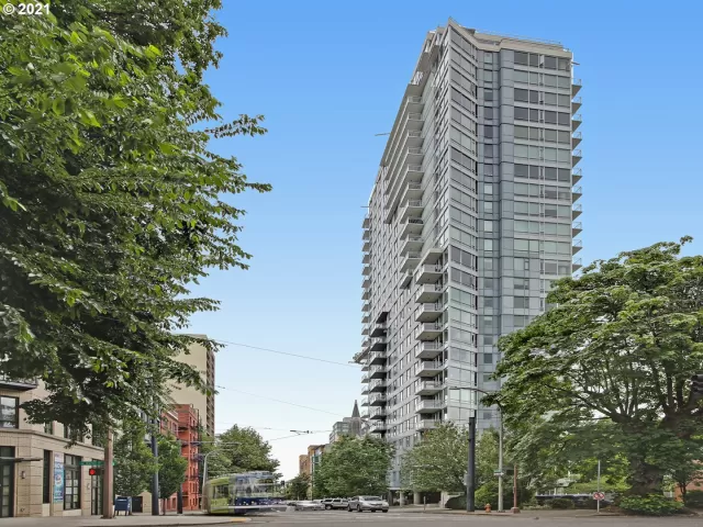 MLS: 21204522 Condo For Sale