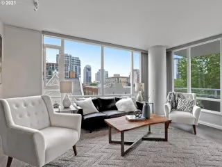 Photo #2: 21204522 Listing