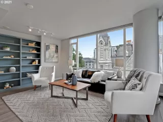 Photo #4: 21204522 Listing