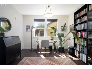 Photo #5: 21204523 Listing