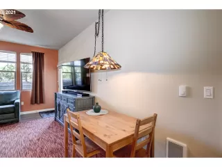 Photo #2: 21204683 Listing