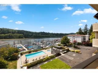 Photo #1: 21204684 Listing 