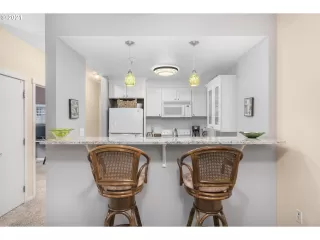 Photo #1: 21205534 Listing