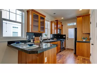 Photo #6: 21205562 Listing 