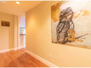 Photo #3: 21206150 Listing