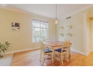 Photo #6: 21206150 Listing