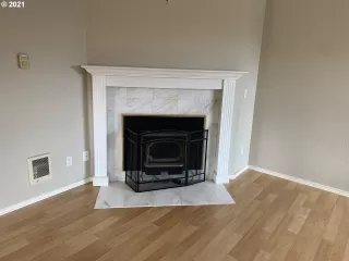 Photo #2: 21206356 Listing