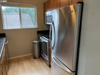 Photo #3: 21206356 Listing